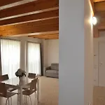 Palazzo Maggiore B * נואלה