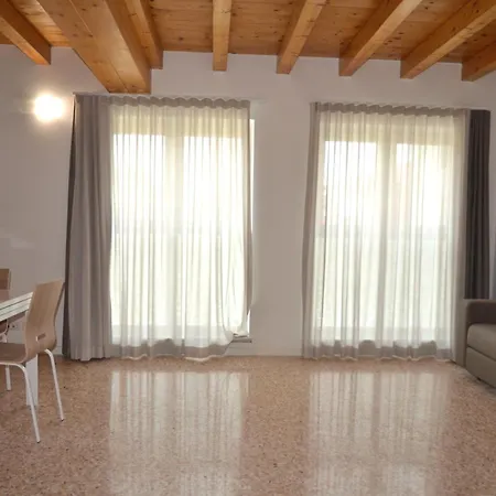 Apartamento Palazzo Maggiore B *